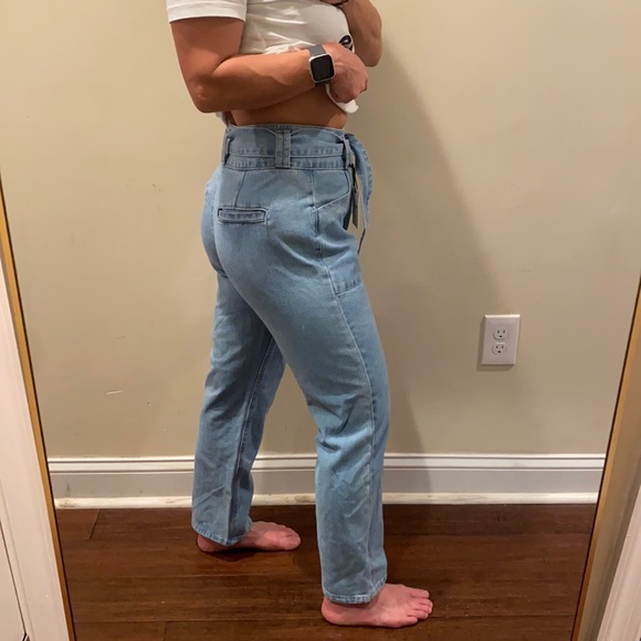 Forever 21 High Waist Tie Waist Straight Leg Jeans - Picture 2 of 13